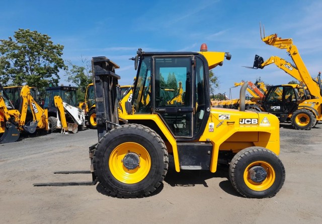jcb