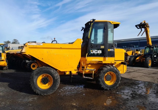 jcb