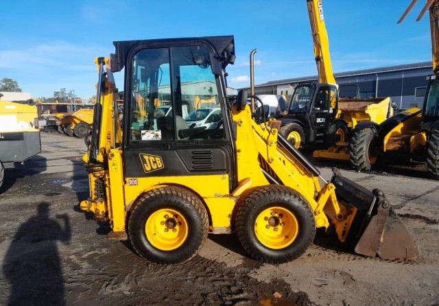 jcb