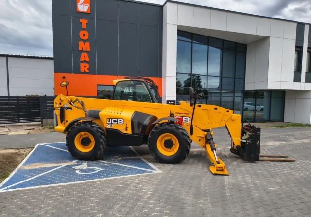 jcb