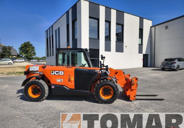 jcb