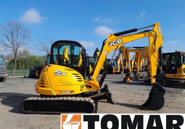 jcb