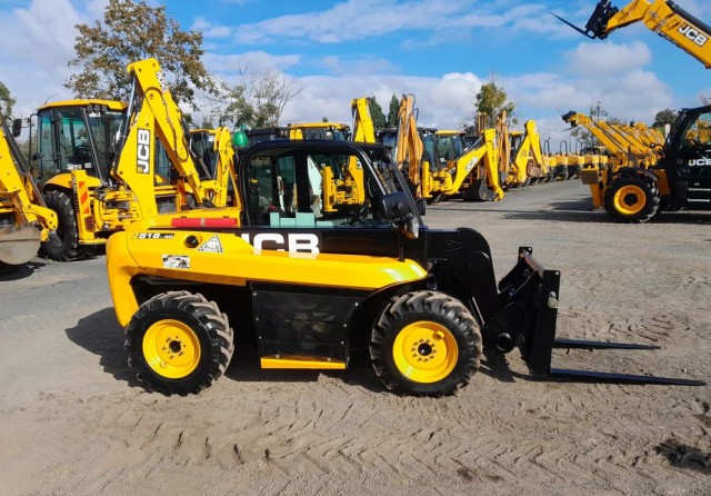 jcb