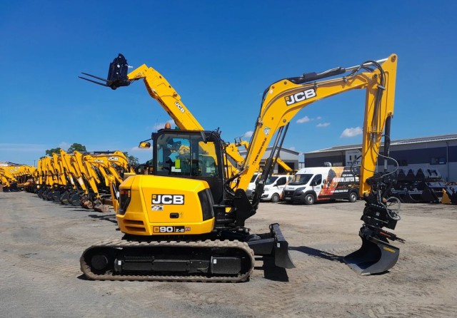 jcb