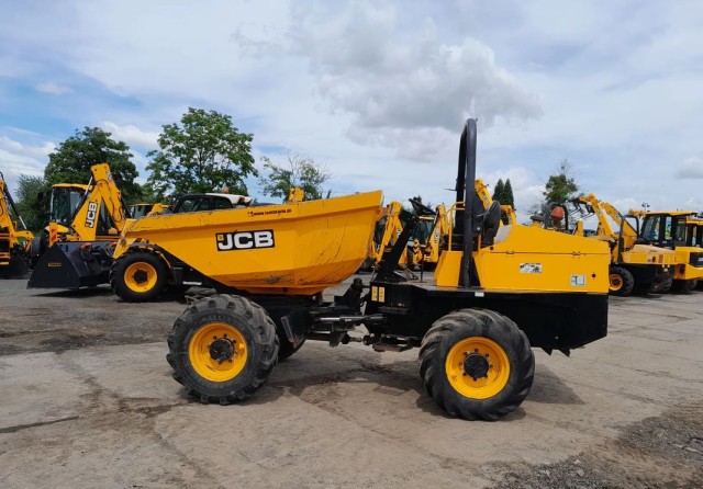 jcb