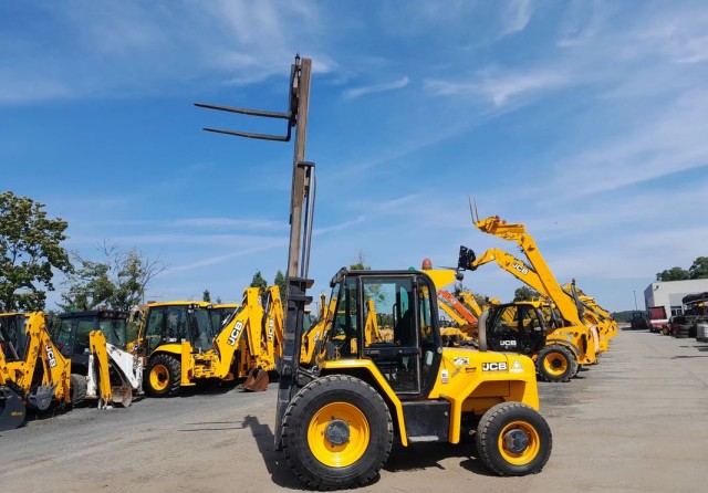 jcb