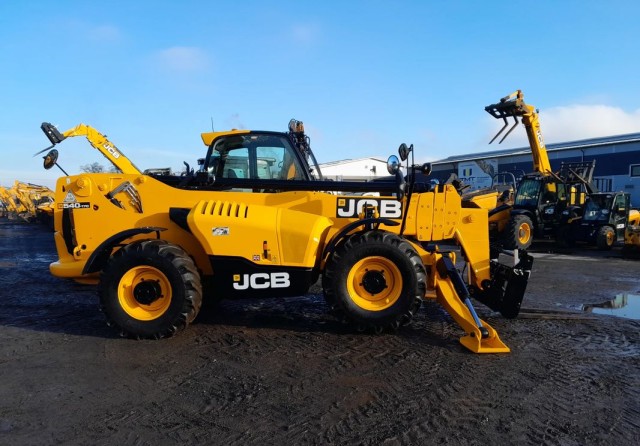 jcb