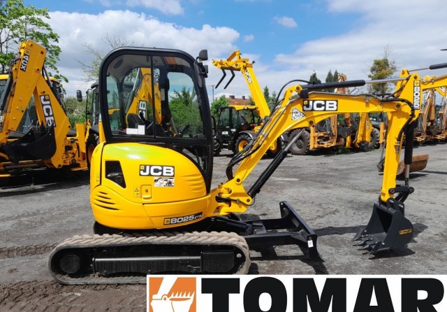 jcb