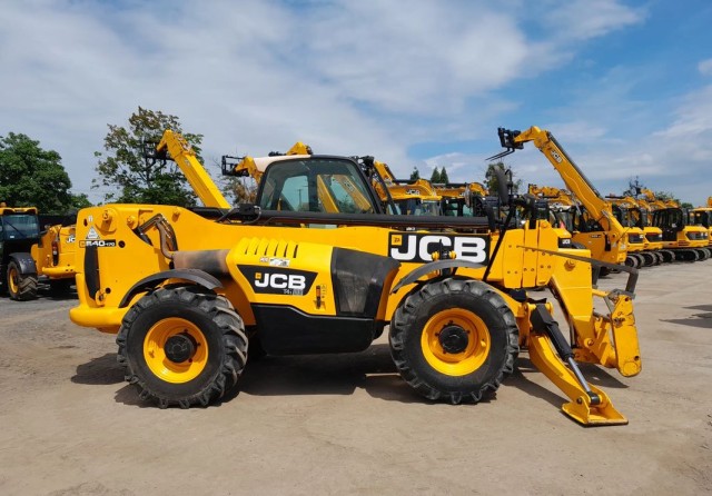 jcb