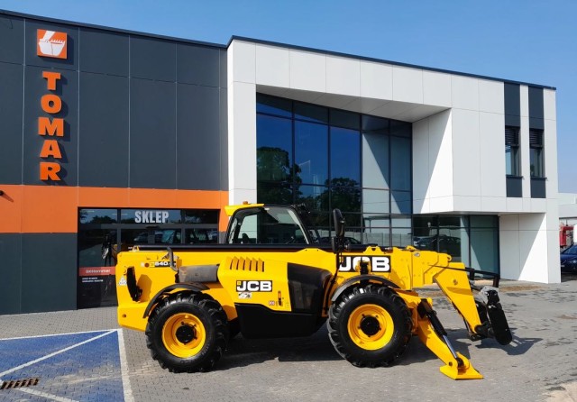 jcb