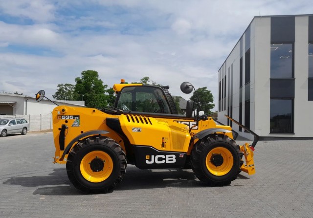 jcb