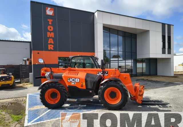 jcb