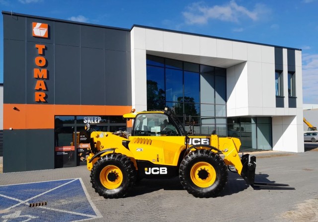 jcb