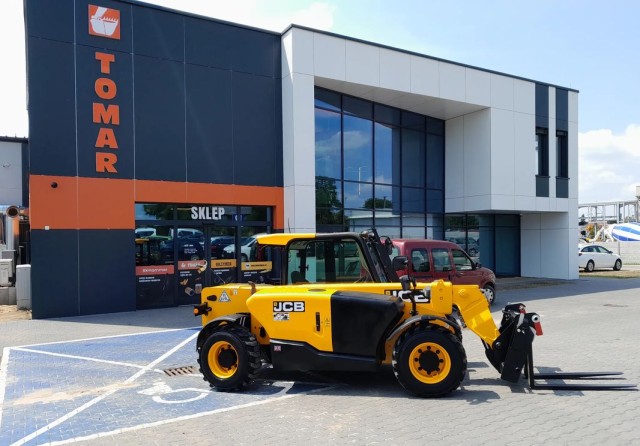 jcb