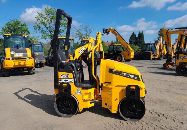 jcb
